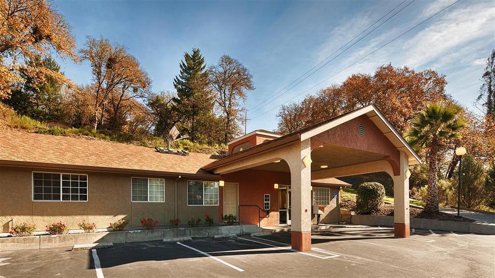 Best Western Willits Inn Экстерьер фото