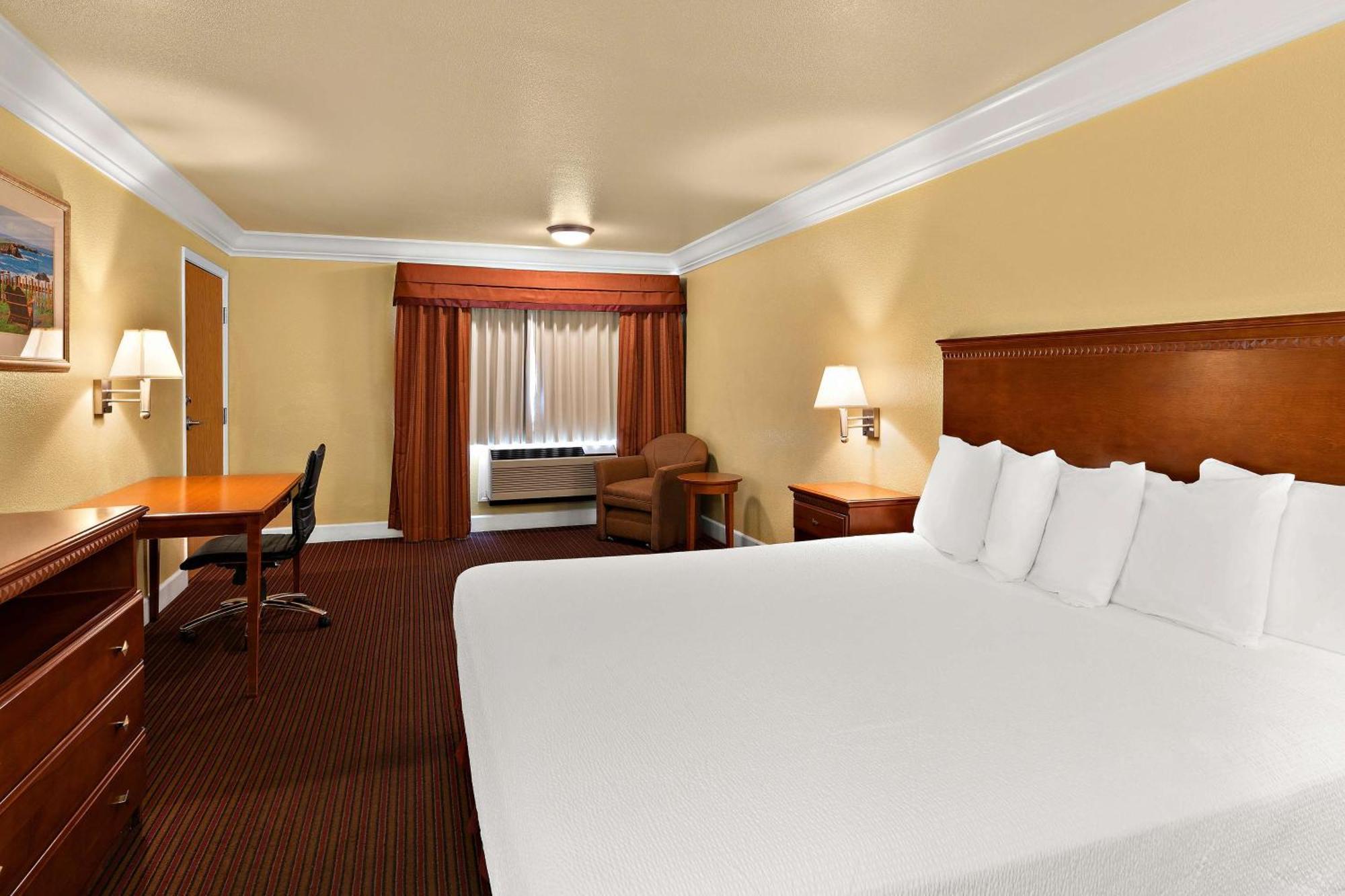 Best Western Willits Inn Экстерьер фото