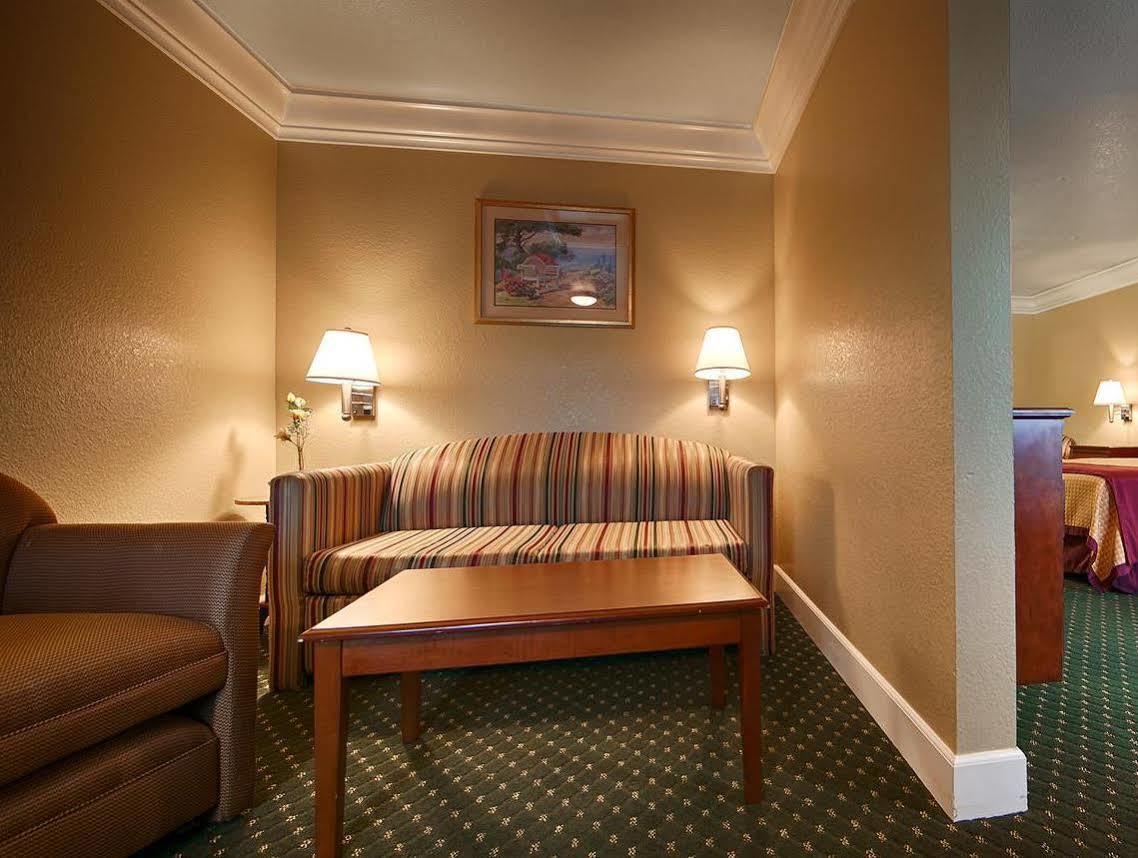 Best Western Willits Inn Экстерьер фото